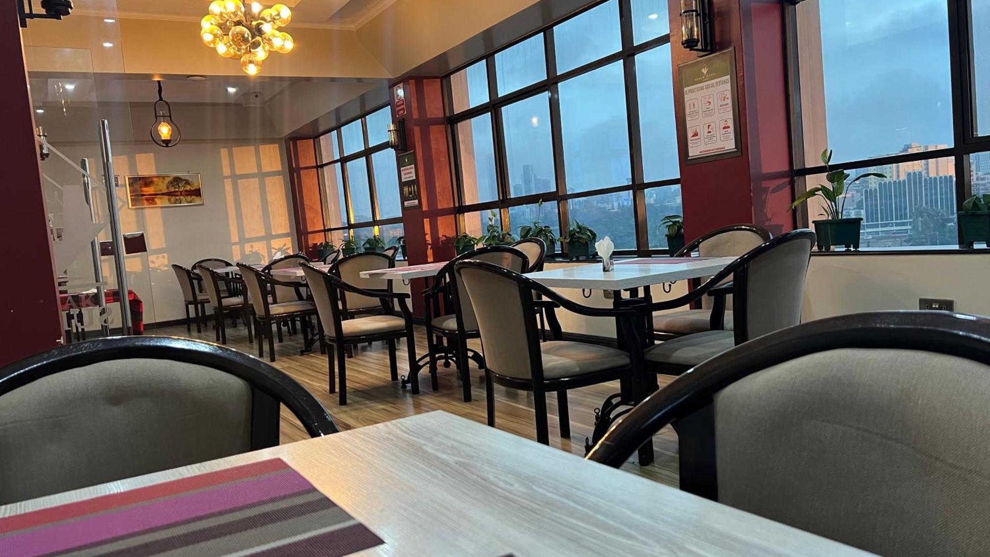 Hemak Suites Hotel Nairobi Bagian luar foto