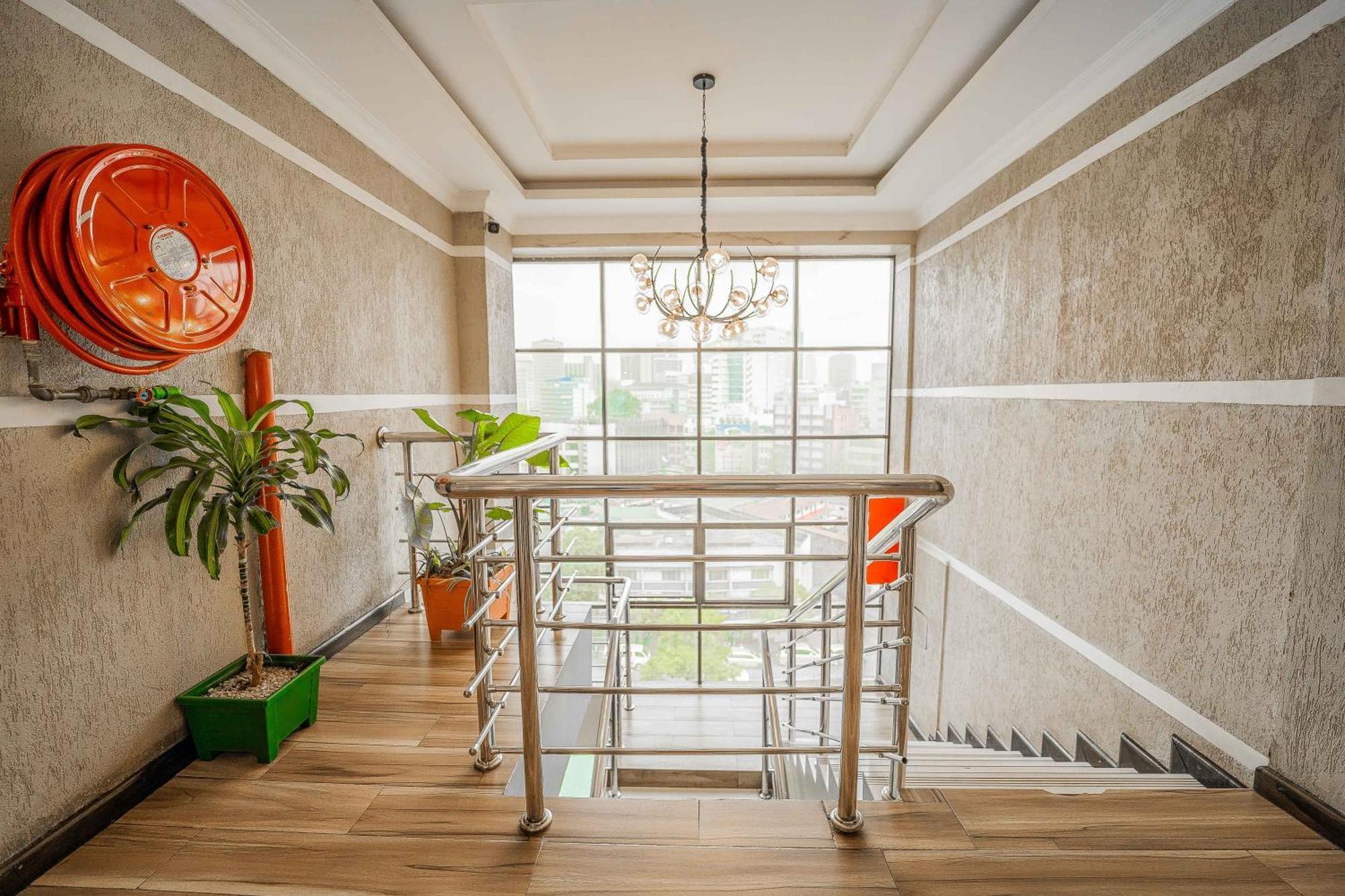 Hemak Suites Hotel Nairobi Bagian luar foto