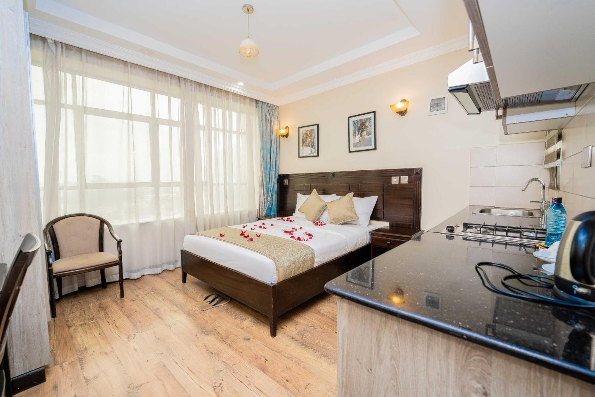 Hemak Suites Hotel Nairobi Bagian luar foto