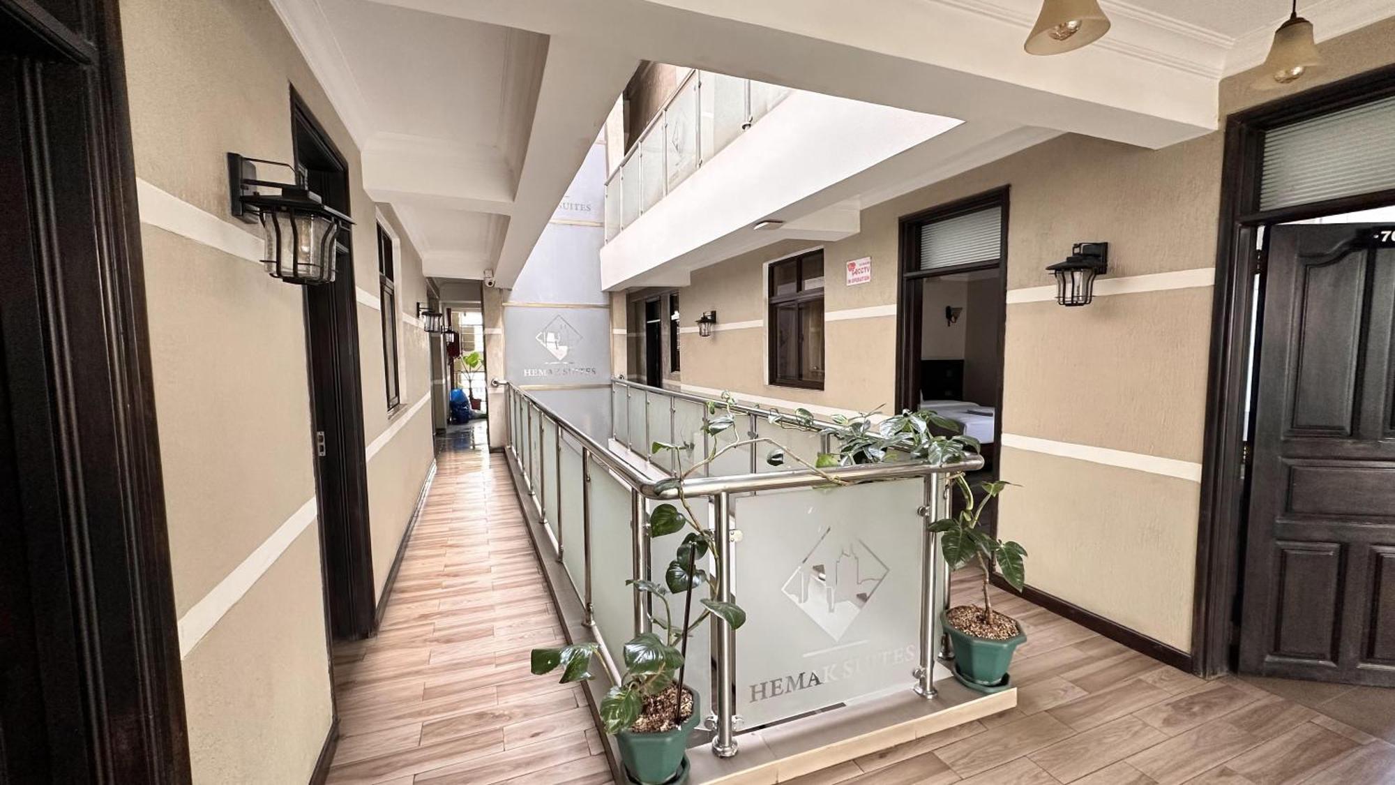 Hemak Suites Hotel Nairobi Bagian luar foto